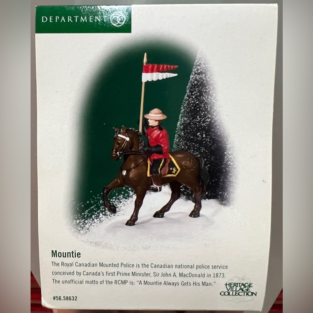 Department 56 The Heritage Village Collection- “Mountie” NWT!